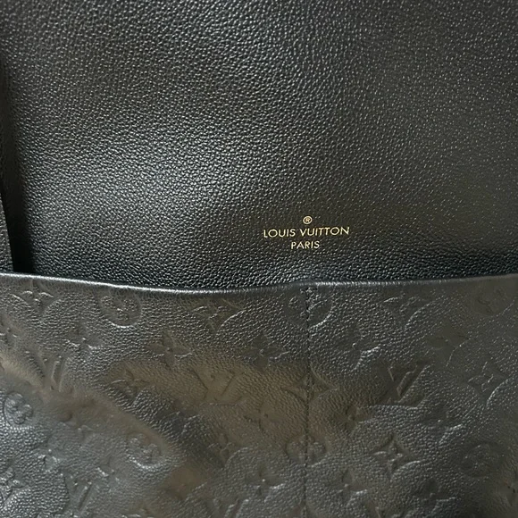 SOLD! 🎉Authentic Louis Vuitton Maida Hobo black leather monogram empriente EUC! - Picture 14 of 16